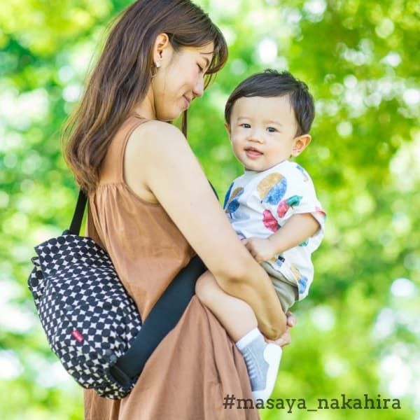  【M】北欧風変わりドット ブラック×ベージュ/抱っこひも収納カバー「ルカコ」 0338-11