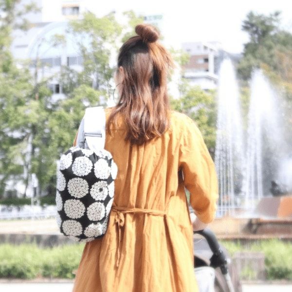  【L】北欧風サークル調フラワーブラック/抱っこひも収納カバー「ルカコ」 88-0935-11