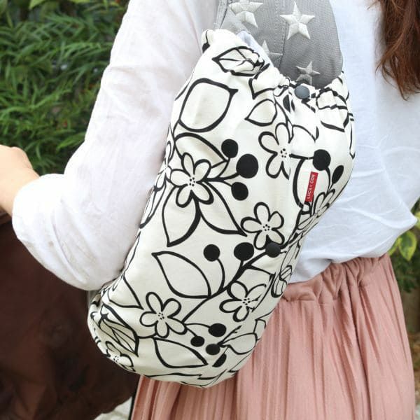 【M】北欧風モノトーンホワイト アート風ブラックライン花柄/抱っこひも収納カバー「ルカコ」 0238-11