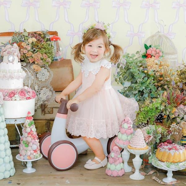 1歳2歳のファーストバイクbabrin(バブリン)子供用4輪乗用玩具。室内屋外可、組み立て不要はじめての乗り物