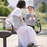 ノルン(N/ORN)抱っこ紐バッグ(日本製)【ベージュ】ヒップシートになるマザーズバッグ(防水・抗菌防臭)腰すわり後（生後約7か月頃）～20㎏（5歳頃）まで長く使える熟練のバッグ職人が創ったおしゃれなショルダーバッグ1000-52-01