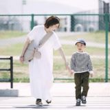 ノルン(N/ORN)抱っこ紐バッグ(日本製)【ベージュ】ヒップシートになるマザーズバッグ(防水・抗菌防臭)腰すわり後（生後約7か月頃）～20㎏（5歳頃）まで長く使える熟練のバッグ職人が創ったおしゃれなショルダーバッグ1000-52-01