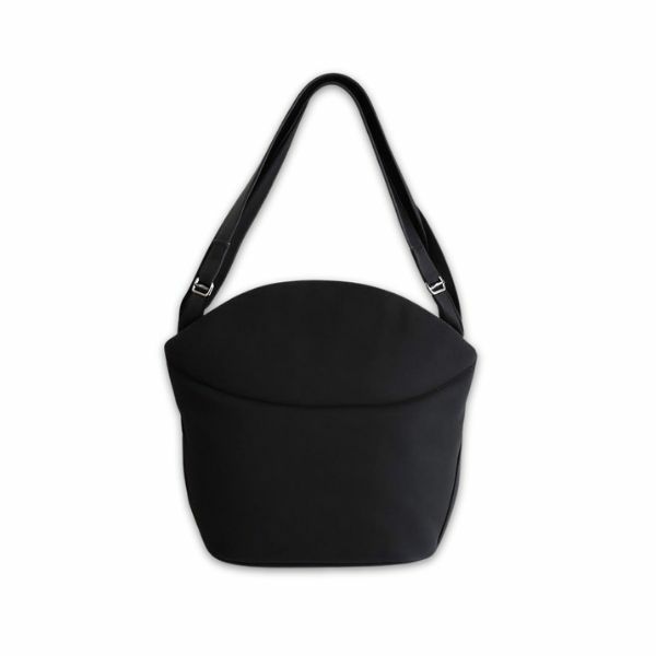 ノルン(N/ORN)抱っこ紐バッグ(日本製)【ブラック】ヒップシートになるマザーズバッグ(防水・抗菌防臭)腰すわり後（生後約7か月頃）～20㎏（5歳頃）まで長く使える熟練のバッグ職人が創ったおしゃれなショルダーバッグ1000-52-02