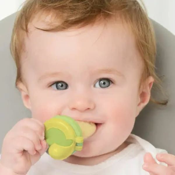 チューチューモグフィプラス キッズミー 離乳食初期(ごっくん期)4ヵ月5ヵ月6ヵ月～ 自分のペースで食べれる!スプーン・キャップ・サック付きおしゃぶり型離乳食器 ライム 1000-36-25