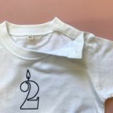  CHILLCOH(チルコ)【1歳バースデーTシャツ】名入れギフト誕生日ベビー服・衣装・アイテム(男の子女の子)80・90サイズ 兄弟姉妹におしゃれでかわいいTシャツ白(着替え着脱簡単)普段着、ベビーフォトセルフ、誕生日会やフォーマル着にも活躍コーデ 【オーダーメイド】