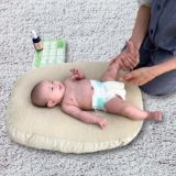 おやすみたまごNB】授乳クッション薄型厚み1/2 ベビーベッド