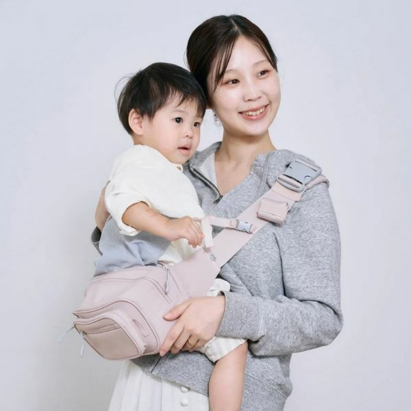 POMULU抱抱包 2WAY育兒抱坐單肩包【開花粉紅色的】(從日本到台灣或香港)日本的人氣品牌　6個月至1歳2歳3歳4歳　20公斤【附有初始鑰匙飾物】