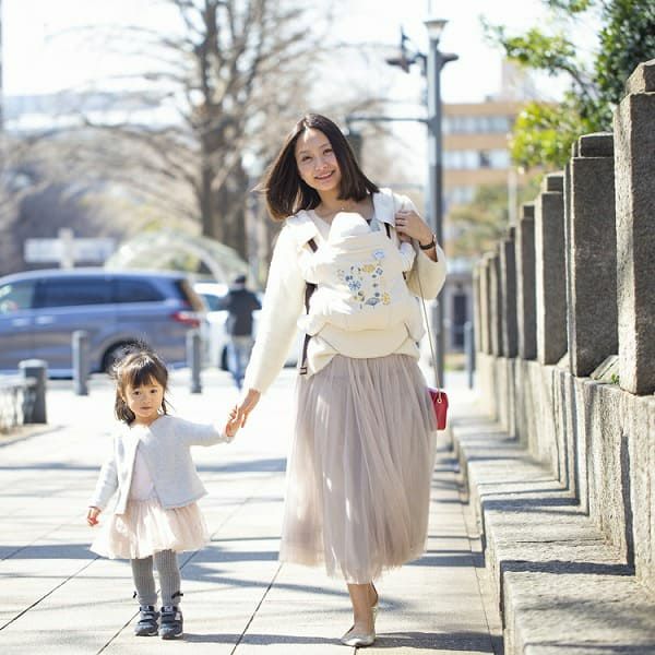 サンアンドビーチ(sun&beach)【yasou】(OM-1)新生児から3歳頃まで使える!日本製のおしゃれで軽い抱っこ紐！日本人体型にフィット、落下防止（おんぶも簡単サポート）ベビー安全ベルトと【腰パッド付】サンアンドビーチ正規取扱店ルカコストアで試着比較購入可