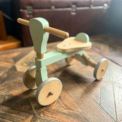 【アウトレット】三輪車 1歳2歳のおしゃれでシンプルな木製の室内屋外の乗り物おもちゃ(安定の四輪)【シーグリーン】誕生日プレゼントにおすすめ！ホップル 1000-43-13